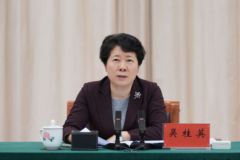 省委常委、市委书记吴桂英主持并讲话。 均为长沙晚报全媒体记者郭雨滴摄