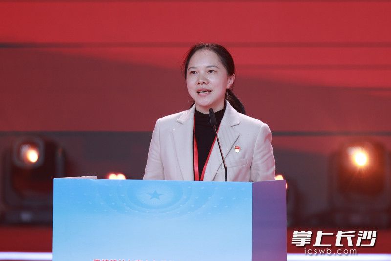湖南雷锋纪念馆党组书记邹文。