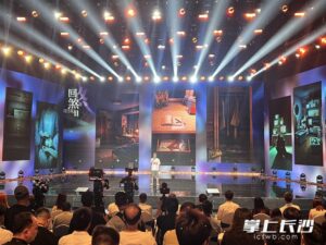 90d25dc2c339fcee7d7d8e8a539cdf25watermark1687f7a715b938.jpg