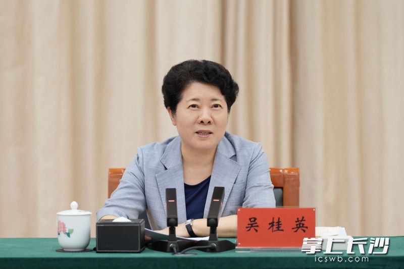 省委常委、市委书记吴桂英讲话。 均为长沙晚报全媒体记者郭雨滴摄