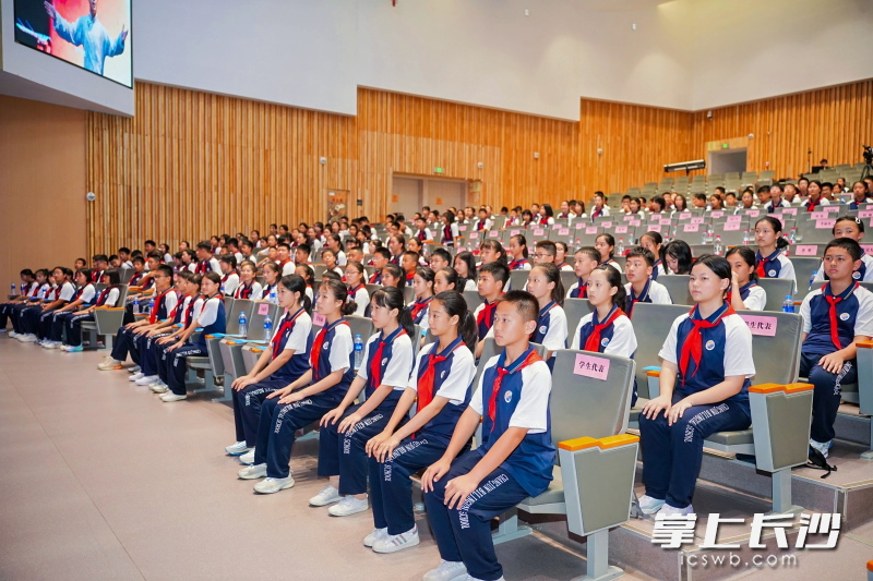 全市中小学生同上一堂思想深邃、情感真挚、形式新颖的沉浸式思政课。