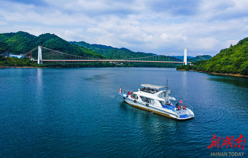 酒仙湖。