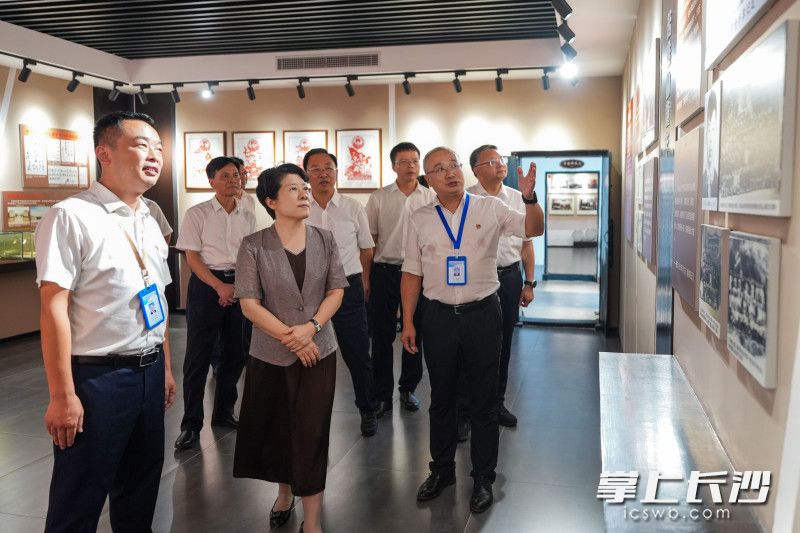 长沙市雷锋学校调研现场。
