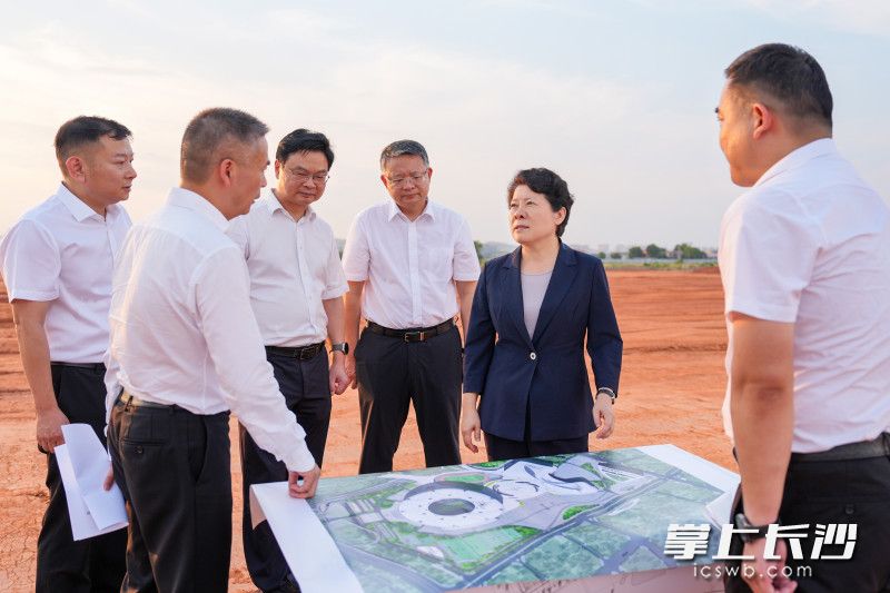 吴桂英调研长沙奥体中心项目建设工作。 均为长沙晚报全媒体记者 郭雨滴 摄