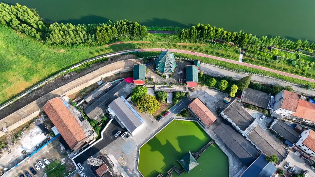 澧州古城上的澧浦楼。图/钱烨
