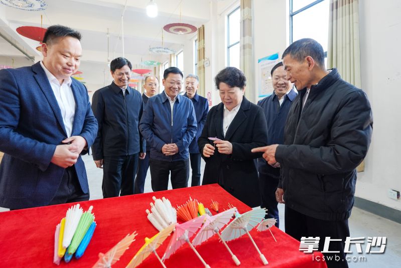 浏阳市达兴工艺品厂调研现场。