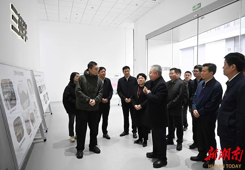 2月28日，沈晓明在湖南（长沙）咖啡产业园调研。