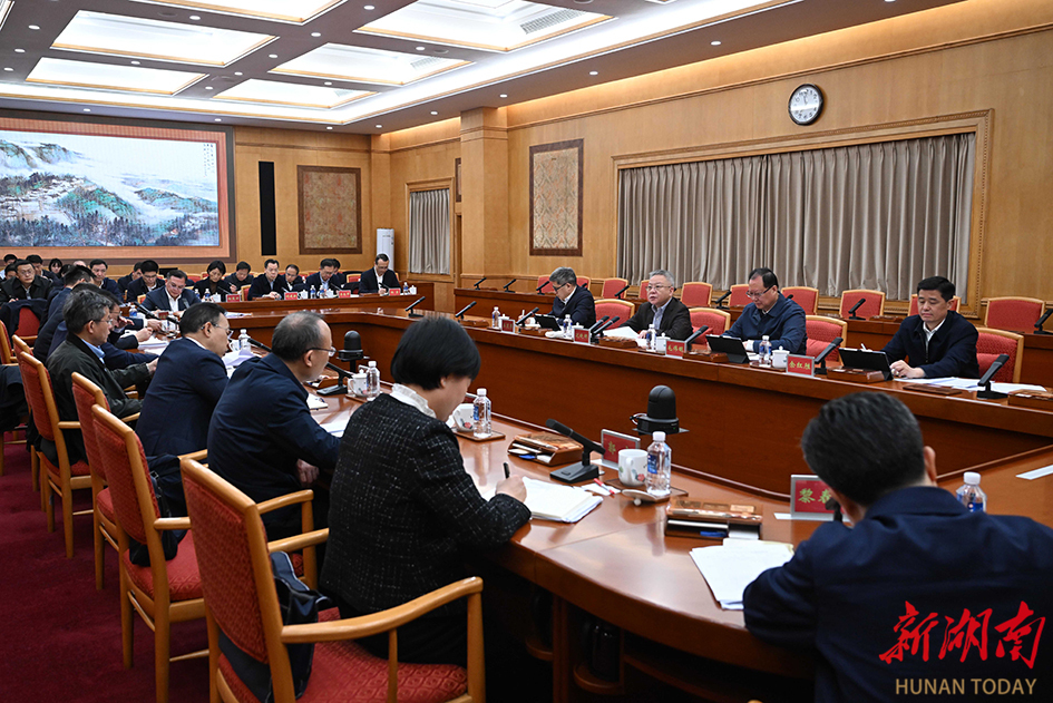 3月16日，沈晓明主持召开省推进“一带一路”建设工作领导小组会议。